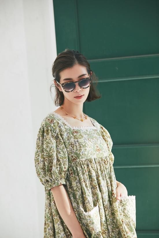 スカラップレースプリントワンピース(クリーム) - seventen