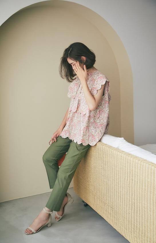 再入荷】襟付きスカラップトップス/ピンク(小花柄) - seventen