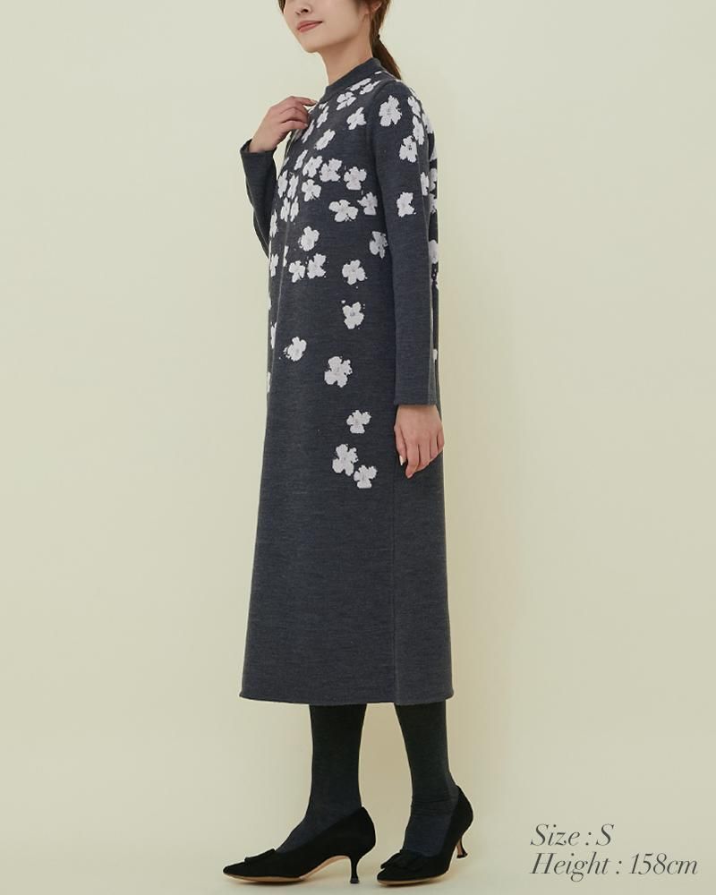 フラワーラメジャガードニットワンピース(ブラック) - seventen