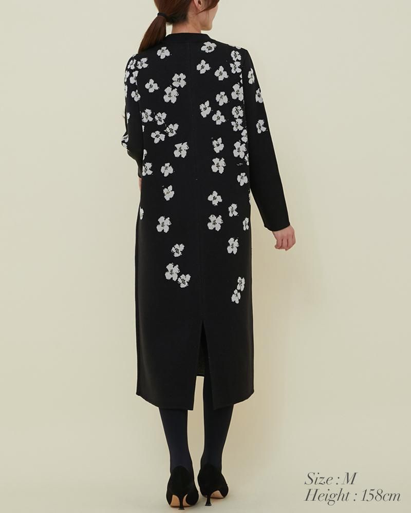 フラワーラメジャガードニットワンピース(ネイビー) - seventen