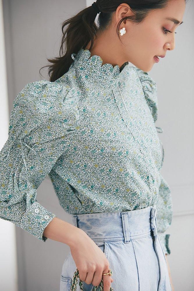 リバティプリントスカラップブラウス(グリーン) - seventen