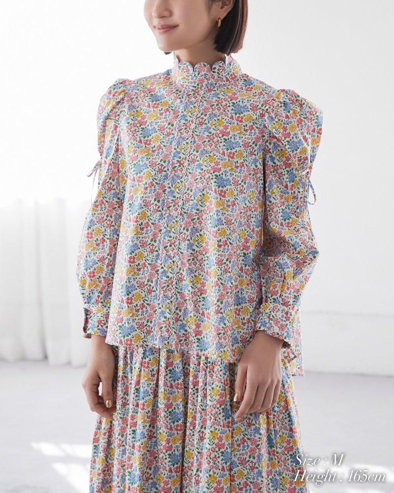 リバティプリントスカラップブラウス(ブルー) - seventen