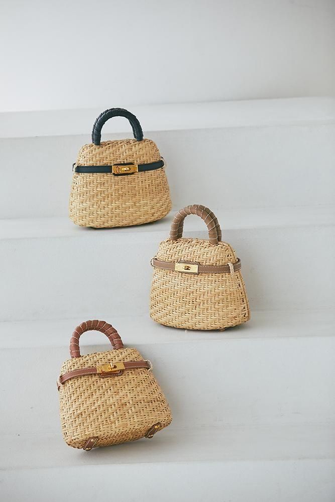 ベルトラタンミニバッグ(キャメル) - seventen