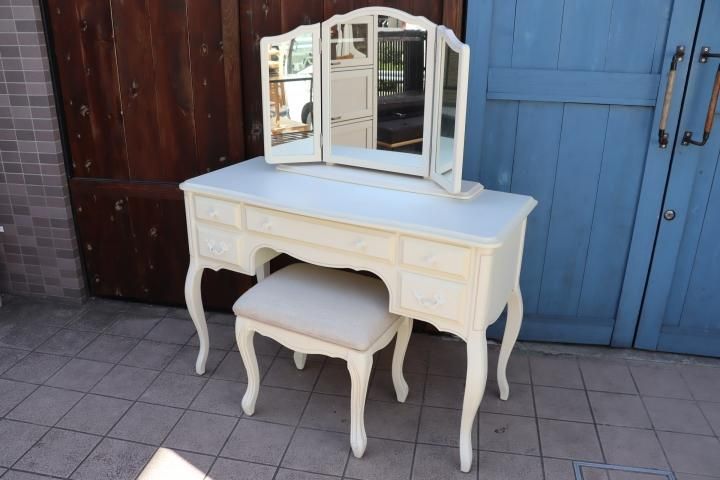 稀少なLAURA ASHLEY(ローラアシュレイ)のprovencale(プロヴァンセル