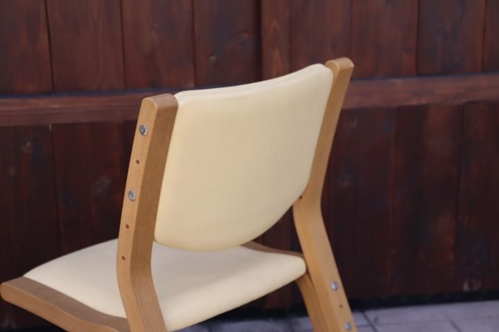 karimoku(カリモク家具)とBenesse(ベネッセ)のコラボ商品 集中力