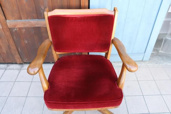 Karimoku(カリモク家具)のCOLONIAL(コロニアル)シリーズ デスク