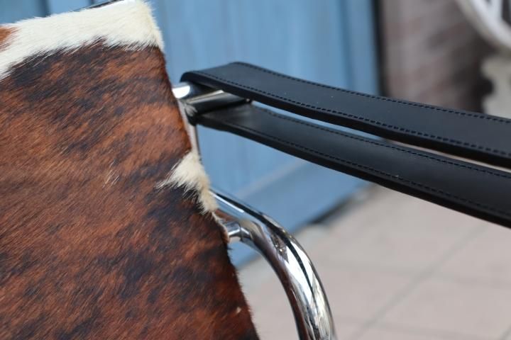 ル・コルビュジエ◇LC1◇ハラコ◇スリングチェア◇モダン◇バスキュ