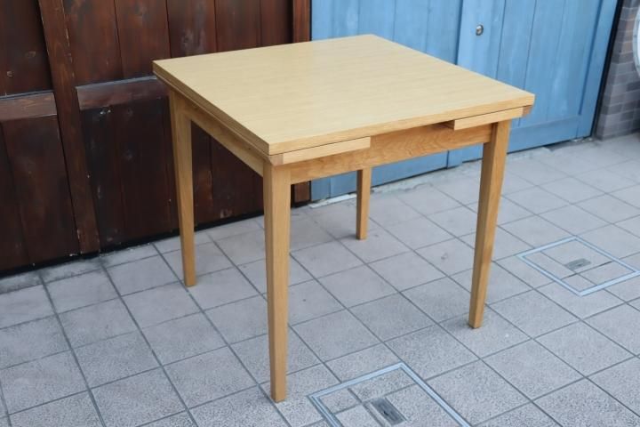 値下げ/IDC大塚家具にて取り扱われていた、ビエンナ オーク材 伸長式