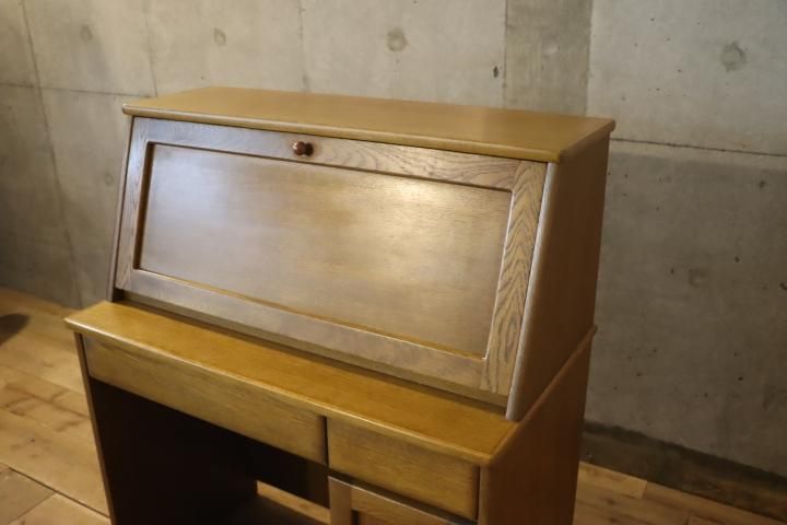 老舗家具メーカーHAMAMOTO(浜本工芸)のナラ無垢材を使用した