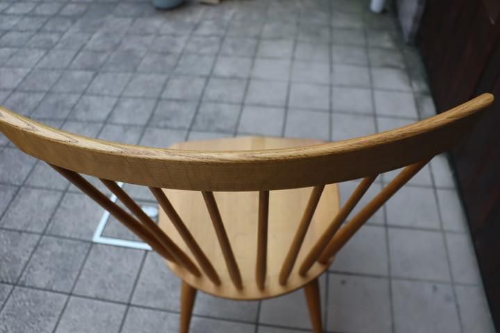 飛騨の家具メーカーKASHIWA(柏木工)よりODA11 オーク材ダイニング