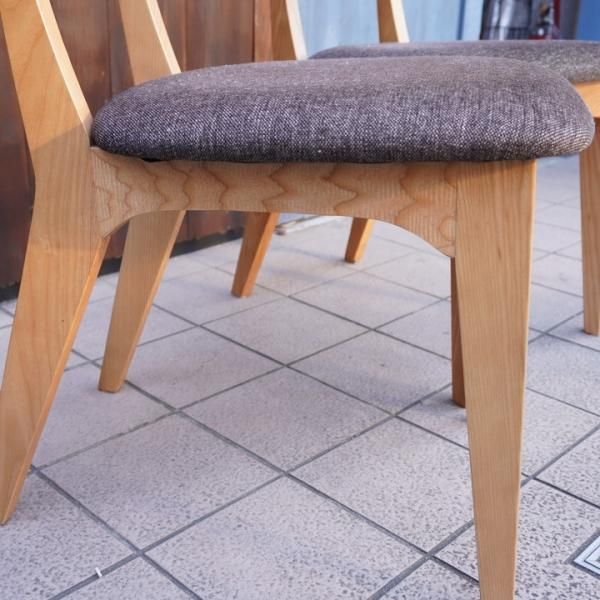 unico(ウニコ)のFIX(フィックス)シリーズのダイニングチェアー2脚