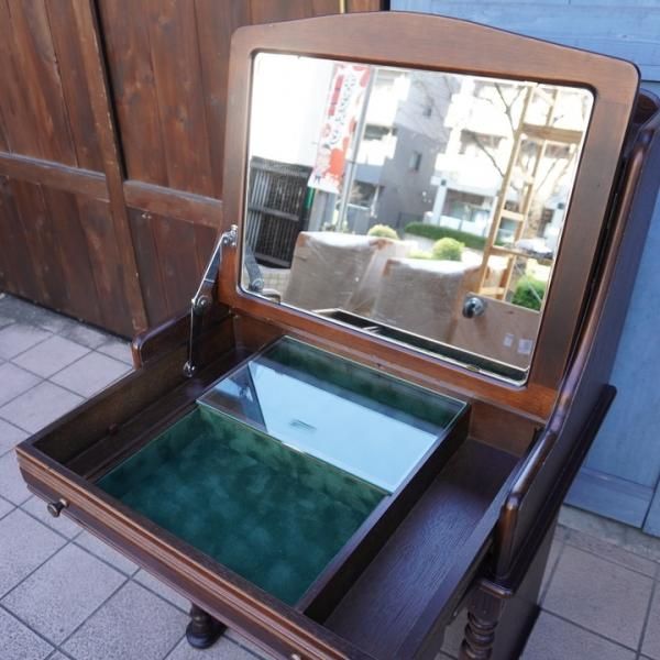 IDF太田長のATLANTA(アトランタ)シリーズのナラ材ドレッサー