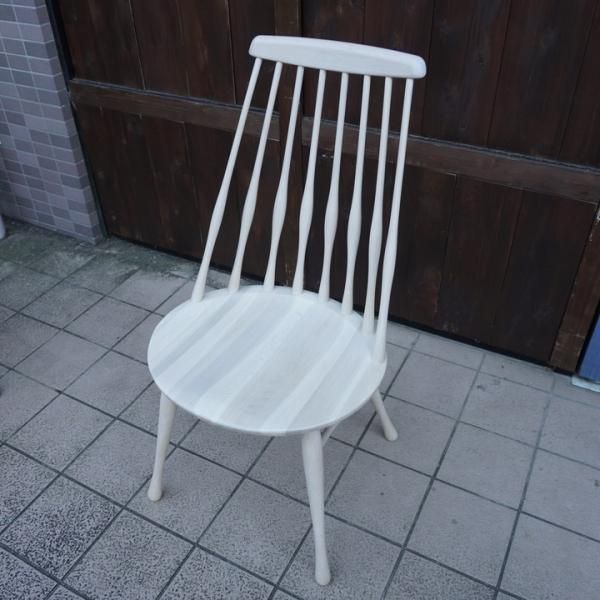 karimoku(カリモク家具)のウィンザーチェア2脚セットです。ゆったりと