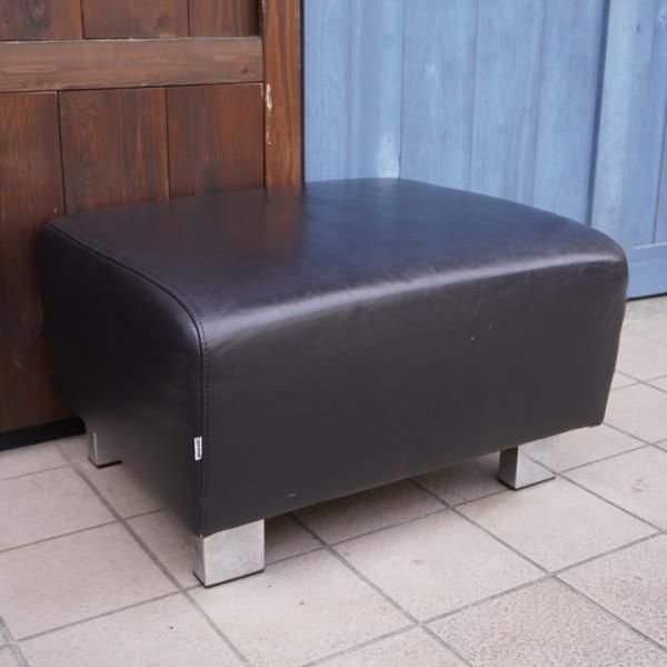 北欧デンマークのBoConcept(ボーコンセプト)のレザー オットマン