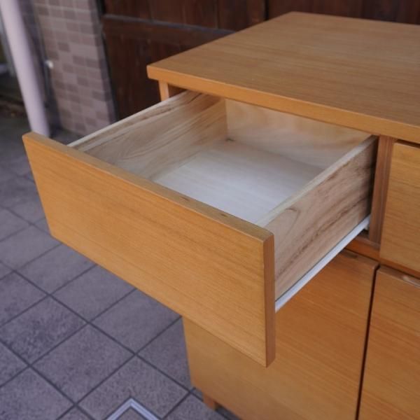 人気の無印良品(MUJI)の木製キャビネット・木製扉・タモ材です！明るい