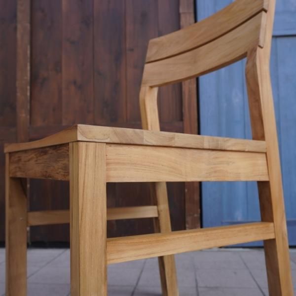 unico(ウニコ)のSOTO(ソト) ダイニングチェアです。チーク無垢材を全面