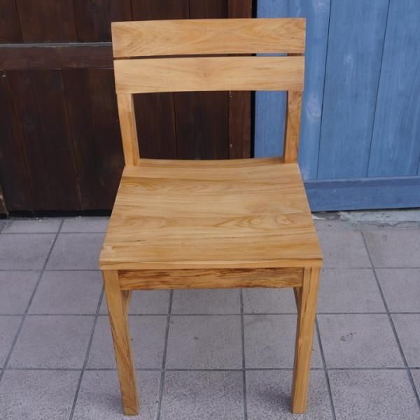 unico(ウニコ)のSOTO(ソト) ダイニングチェアです。チーク無垢材を全面