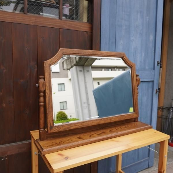 HAYAMA GARDEN(葉山ガーデン)で取り扱われていたアンティーク調置き鏡