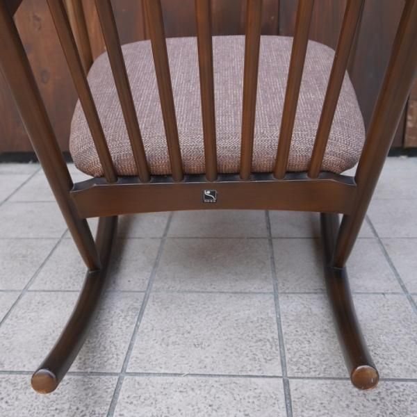 値下げ/鳥取家具のロッキングチェアです。温かみのある質感となめらか