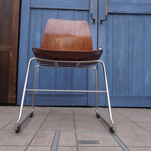 西ドイツ PAGHOLZ(パグホルツ)社のPAGWOOD(パグウッド)が使用された