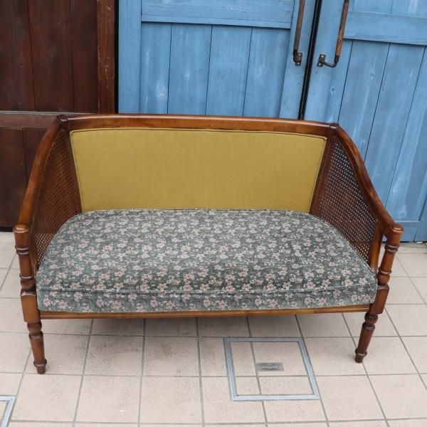 Karimoku(カリモク家具)のCOLONIAL(コロニアル)シリーズ WC55 2人掛