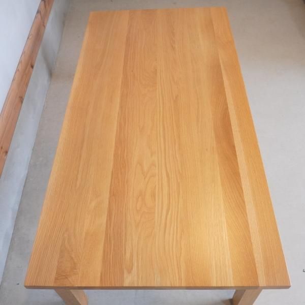 無印良品(MUJI)の人気のオーク無垢材 ローテーブルです！引出し付