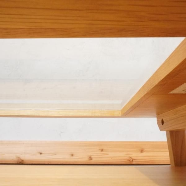 unico(ウニコ)のSIGNE(シグネ)シリーズのローテーブルです。オーク材の