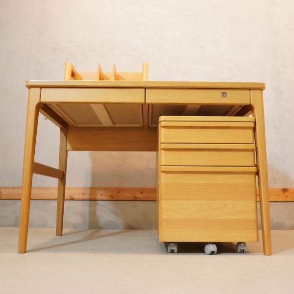 KEYUCA(ケユカ)で取り扱われていたninos(ニノス)デスク＆ワゴンです