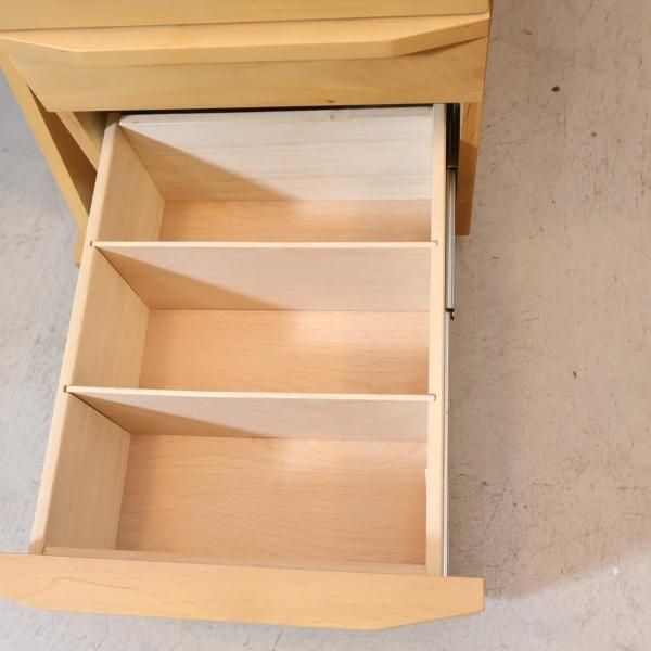 ACTUS(アクタス)で取り扱われていたREVE(リーヴェ)デスク＆ワゴンです