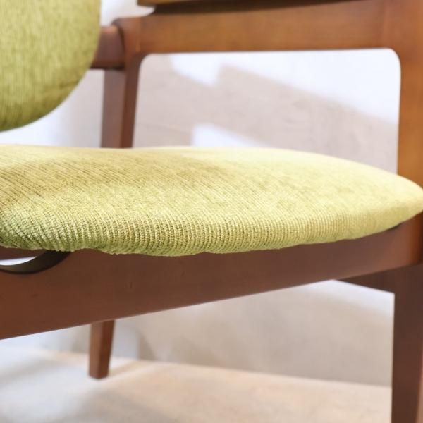 人気のkarimoku(カリモク家具)のオールドカリモク アームチェアです