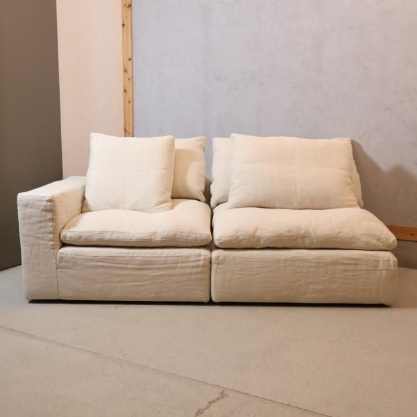 HALO(ハロ)のLUSCIOUS(ルシアス) 2人掛けソファーです。リネン生地に