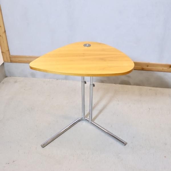 ACTUS(アクタス)取り扱いのブランド、ドイツTECTA(テクタ)社のK22