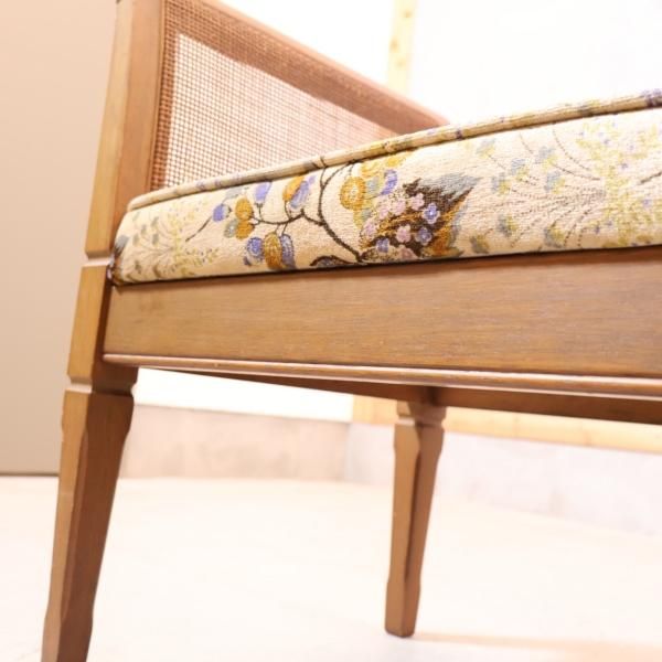 maruni(マルニ木工)地中海シリーズ テレフォンベンチです。クラシック