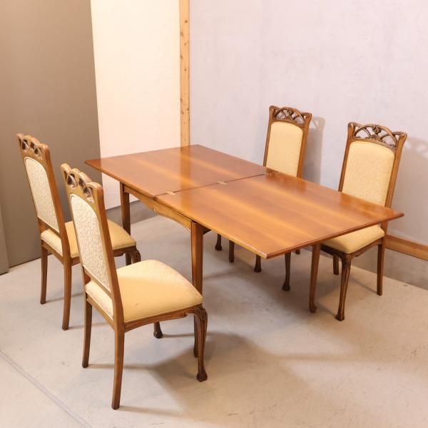 IDC OTSUKA(大塚家具)にて取り扱いのあるイタリアMedea(メデア)社の