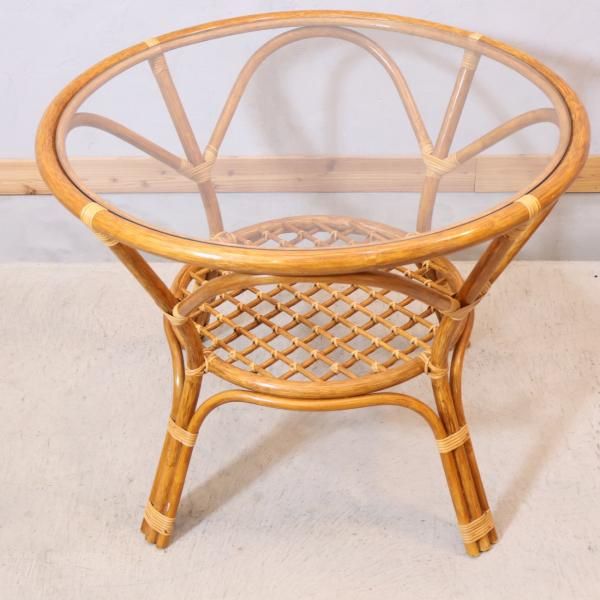 KAZAMA(カザマ)のラタンを使用したリゾートスタイルのガラス円形