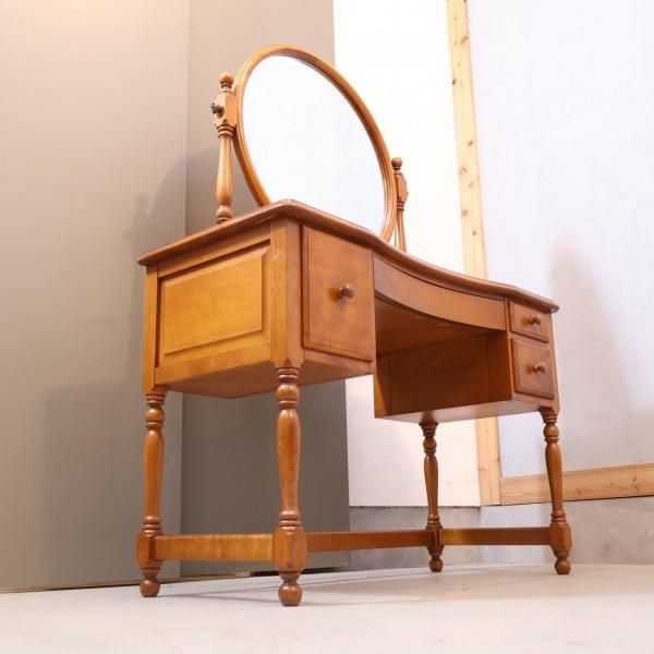 横浜クラシック家具 Daniel(ダニエル)のアーリーアメリカンシリーズ A