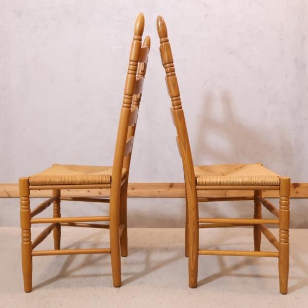 AUNT STELLA'S(アントステラ)のラダーバックチェアー 2脚セットです