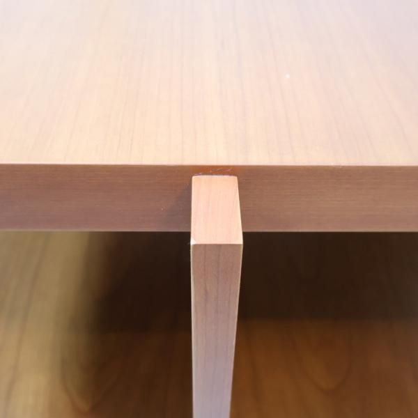 Cassina ixc.(カッシーナ イクスシー)で取り扱われているフランク