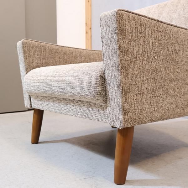 unico(ウニコ)がkarimoku(カリモク家具)とコラボしたヴィンテージ