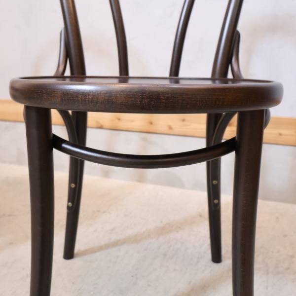 チェコの曲木家具で有名なTON(トン)CRES(クレス)ベントウッド