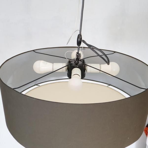IDEE(イデー)ORB CEILING LAMP(オーブシーリングランプ)です。シェード
