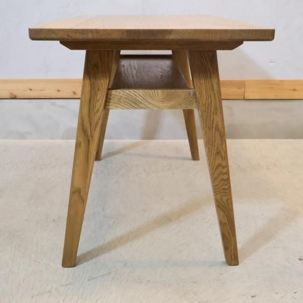 unico(ウニコ)ADDAY(アディ)カフェテーブルです。木の表情を生かした