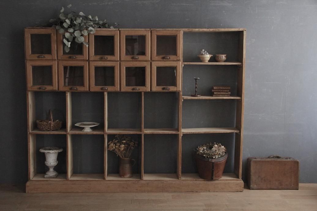 フランスアンティーク Herboristerie/薬草薬局 抽斗付の棚 - L'atelier