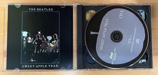 BEATLES / SWEET APPLE TRAX VOLUME1