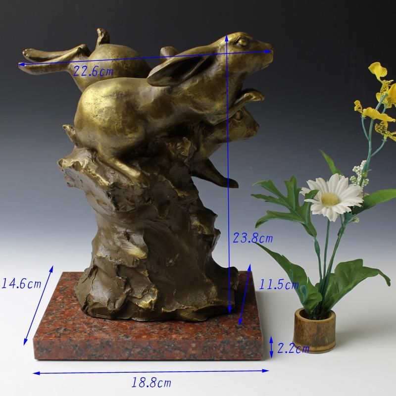 中村晋也 月からの使者 ブロンズ兎（卯）置物 ※文化勲章