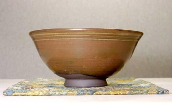 佐渡無名異焼 常山窯 三浦小平次（常山）作 朱紫泥 茶碗 在銘 箱合