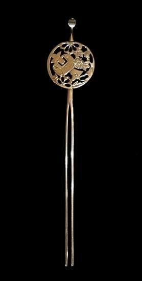 菊に打出の小槌図 純銀 彫金 金工 簪」 - 正尚堂