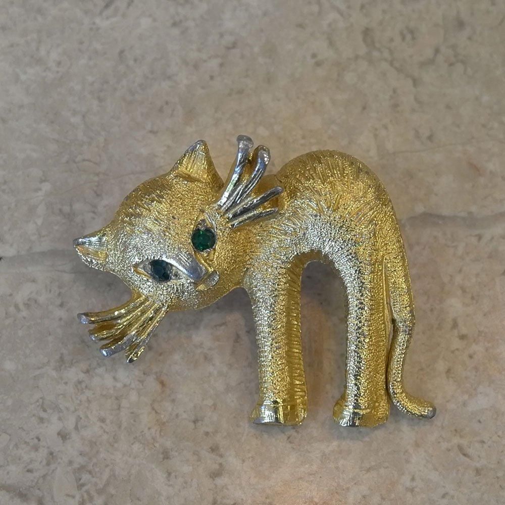 フランスヴィンテージアクセサリーレディース】ブローチ ピンバッジ 猫