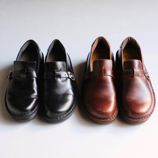 NAOT PISAC スリップオンシューズ - お食事と日用品 四歩 オンライン