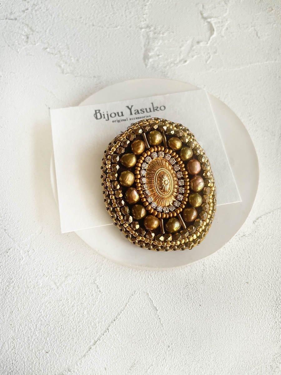 大人 ゴールド ヴィンテージ ビーズ刺繍 ブローチ 大ぶり ビーズ